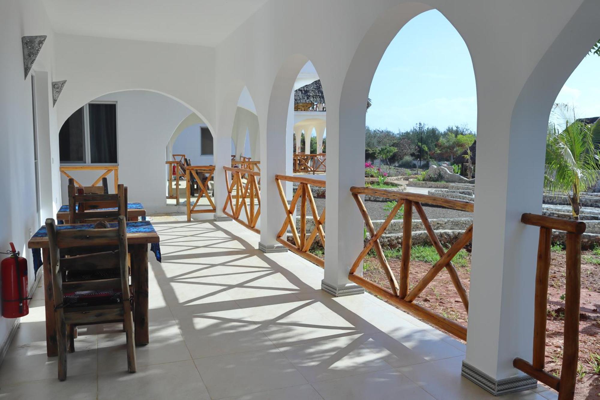 Holiday Time Bungalows Zanzibar Матемве Екстериор снимка